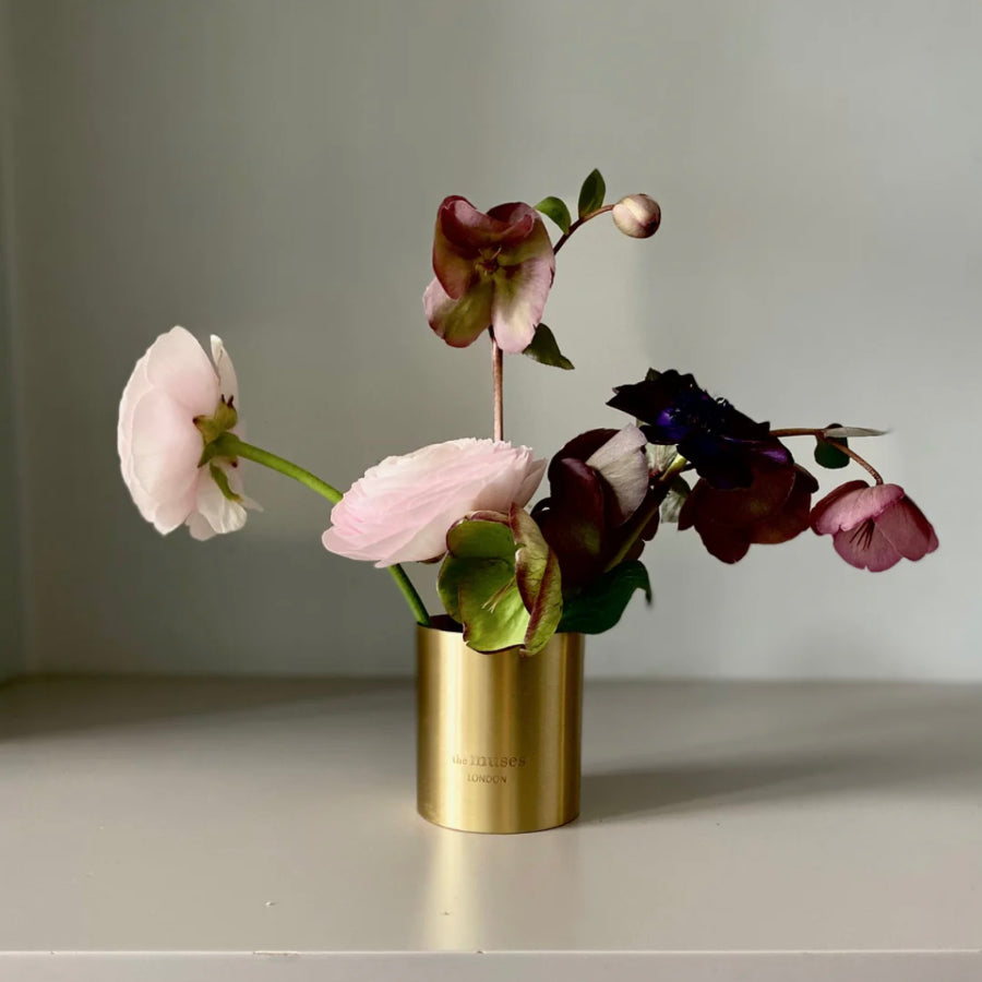 Unplug Luxury Candle by the muses – Gilded Bee