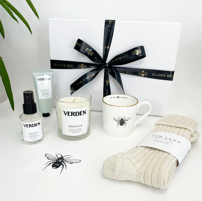 Luxury VIP Wellbeing gift box ideal for clients including Verden and Bed socks